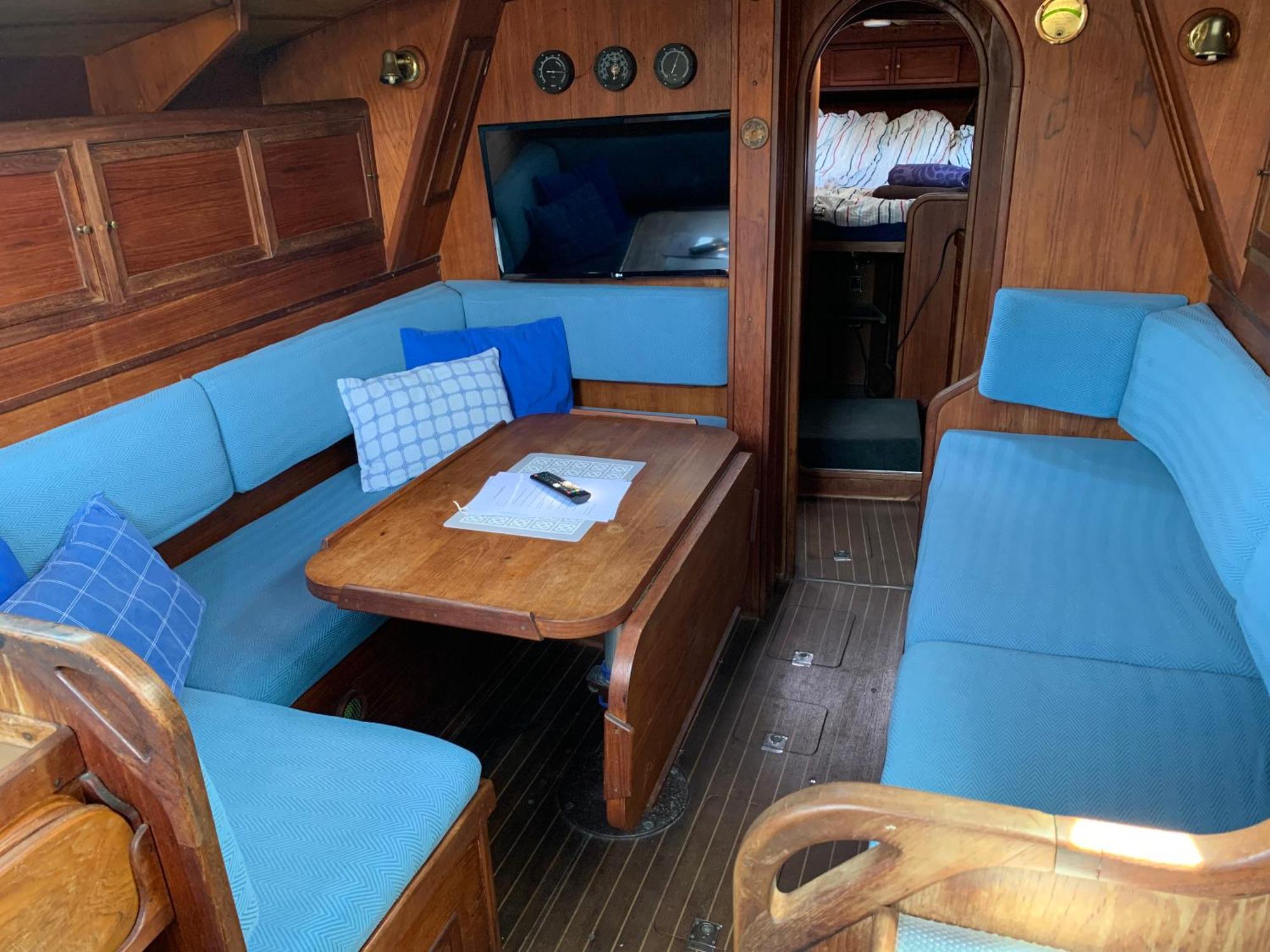 Unique Wooden Sail Yacht + 2 Bikes Included! Otel Sant Adria de Besos Dış mekan fotoğraf